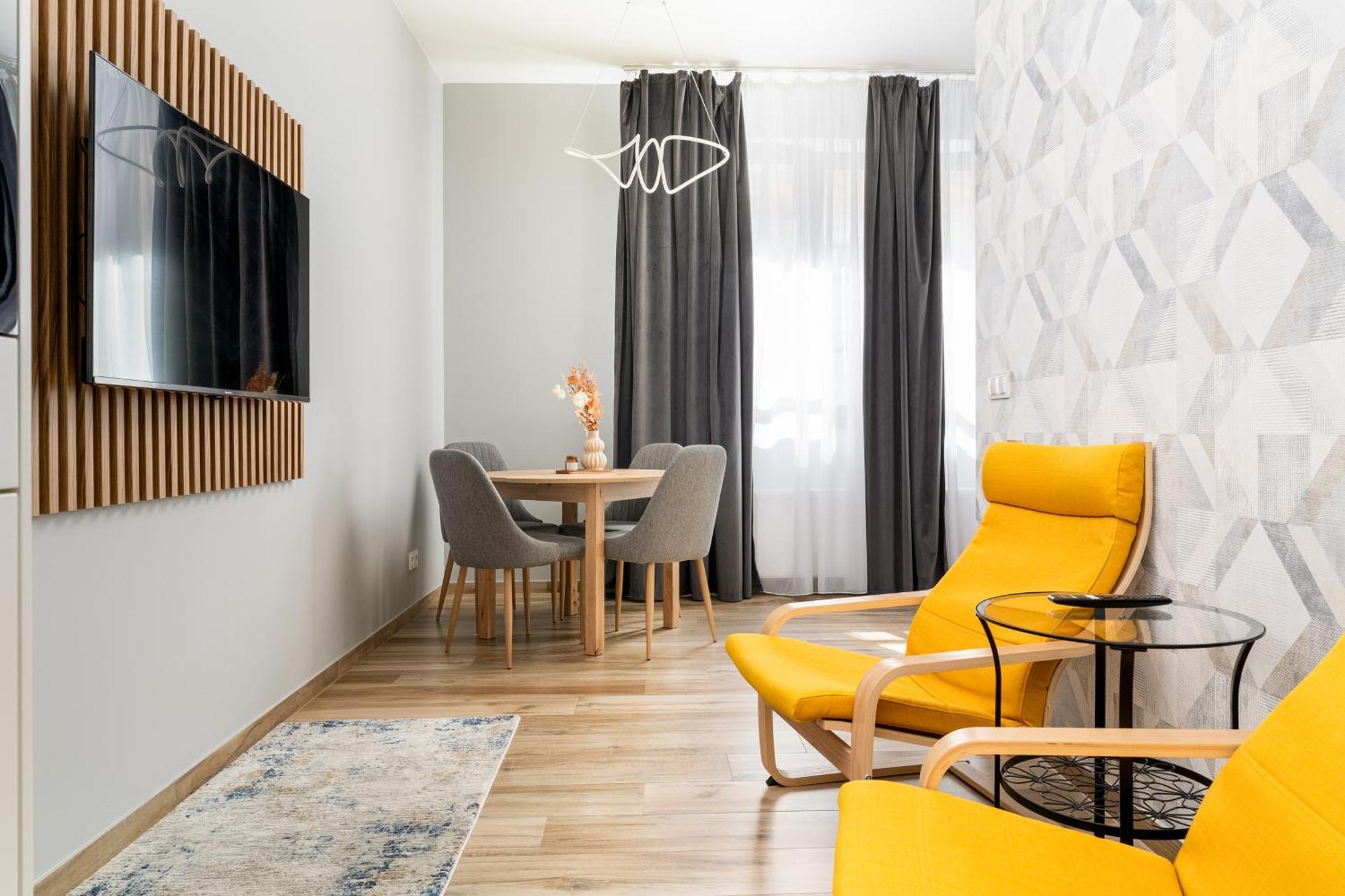 Noble Luxury Apartment *